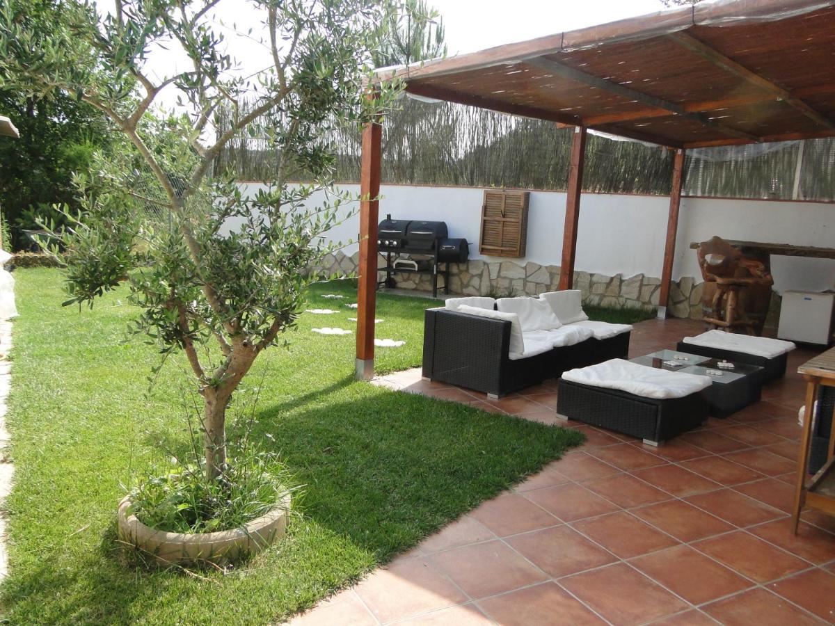 Detached Villa For 6 People In Lloret De Mar With Comunal Outdoor Swimming Pool Puigventos Exteriör bild