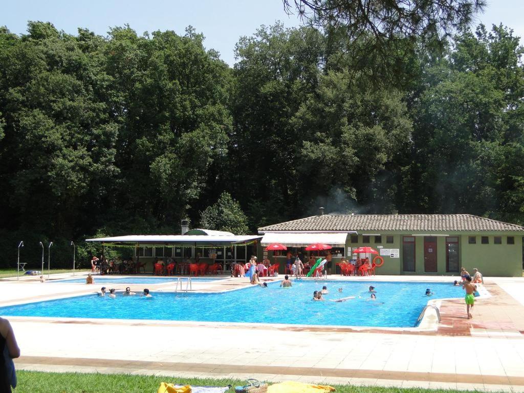 Detached Villa For 6 People In Lloret De Mar With Comunal Outdoor Swimming Pool Puigventos Exteriör bild