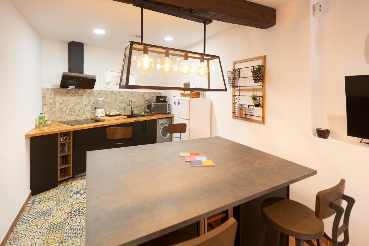 Detached Villa For 6 People In Lloret De Mar With Comunal Outdoor Swimming Pool Puigventos Exteriör bild