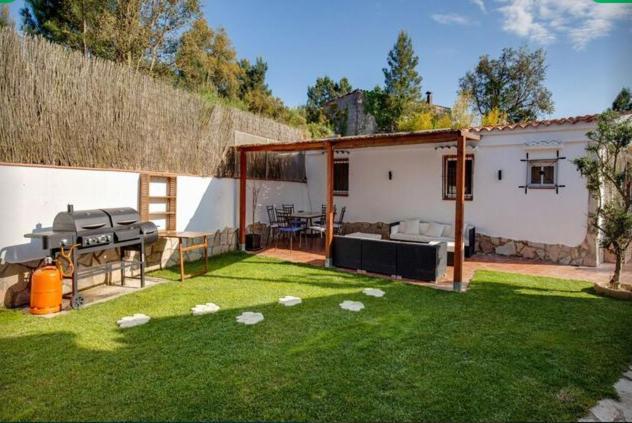 Detached Villa For 6 People In Lloret De Mar With Comunal Outdoor Swimming Pool Puigventos Exteriör bild
